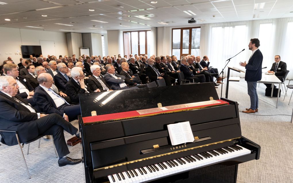 Prof. dr. Bart Wallet (r.) was een van de sprekers tijdens de predikantencontio van de Gereformeerde Bond, in Doorn. beeld RD, Anton Dommerholt