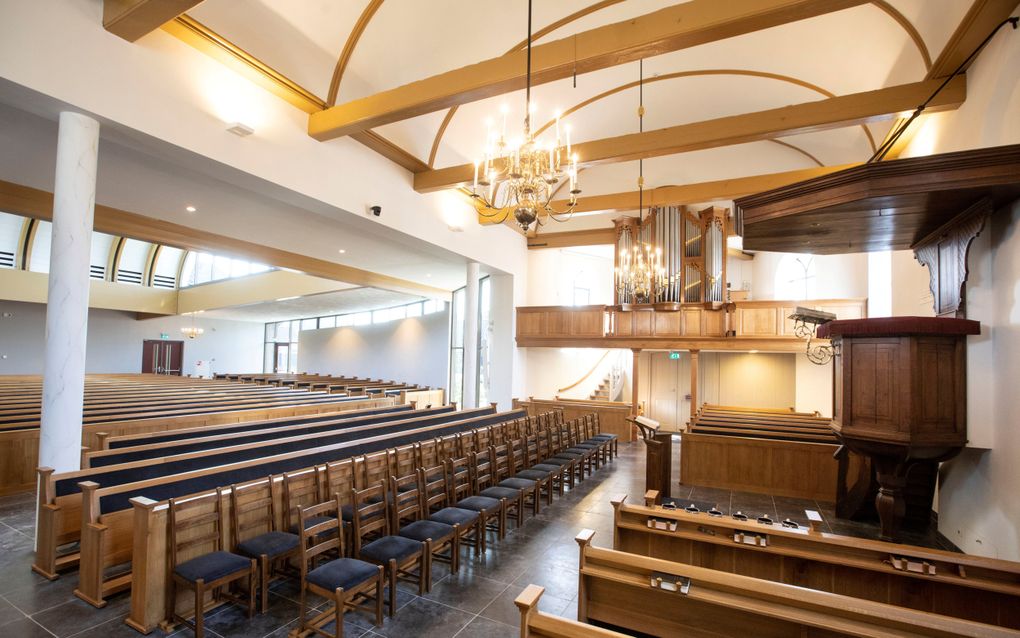 Interieur van het kerkgebouw van de hersteld hervormde gemeente in Nederhemert. beeld RD, Anton Dommerholt