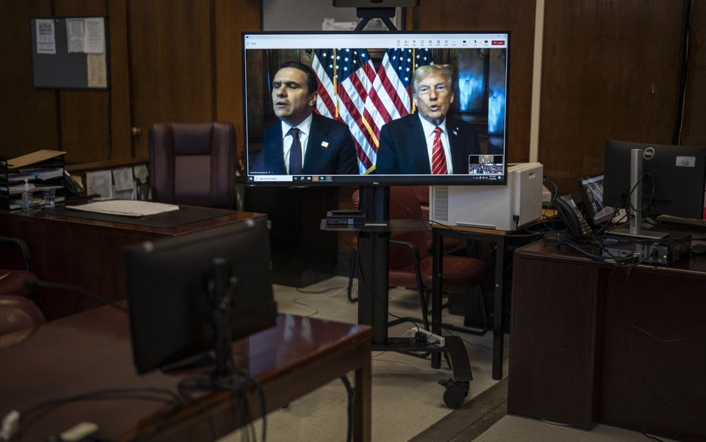 Trump verscheen virtueel in de rechtbank. beeld AFP, Jabin Botsford