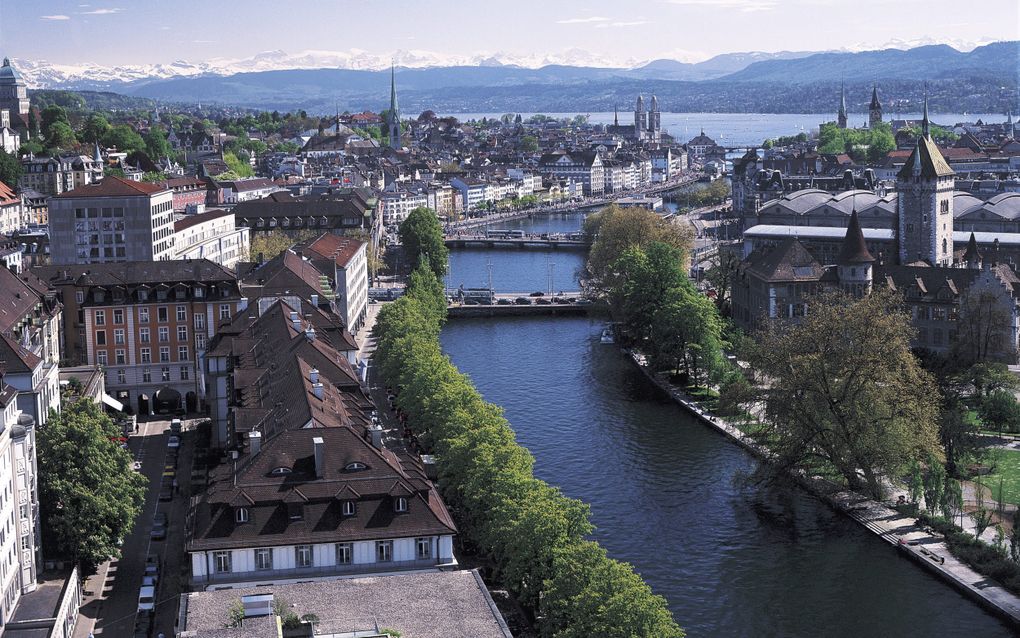 De Zwitserse stad Zürich. Op 21 januari 1525 -vijf eeuwen geleden- stichtten de leiders van de doperse beweging er een kerkelijke gemeente.  beeld Zwitserland Toerisme