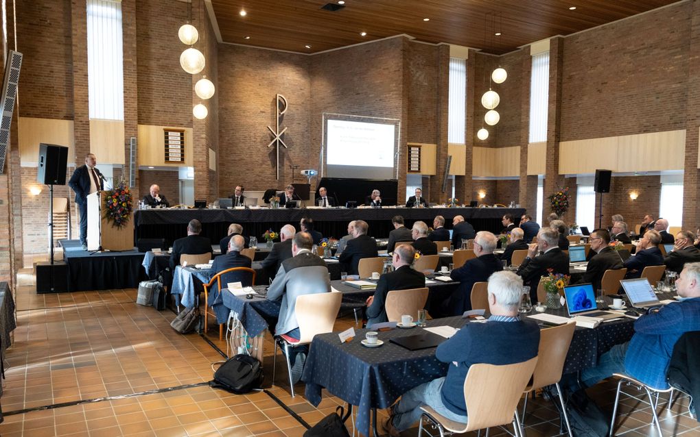 De synode van de Christelijke Gereformeerde Kerken, dinsdag in Nunspeet. beeld RD, Anton Dommerholt