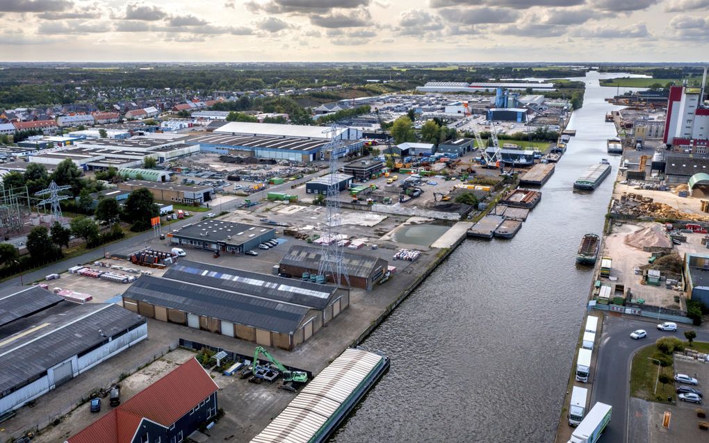 De helft van de bedrijven op industrieterrein De Haven in het Friese Drachten wordt belemmerd door schaarste op het elektriciteitsnet. beeld  ANP, Jilmer Postma