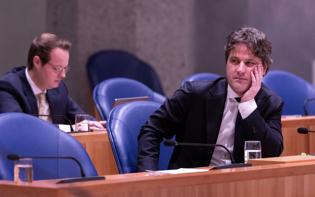 CDA-fractievoorzitter Henri Bontenbal in vak K in de Tweede Kamer. Hij diende een voorstel in om het Reglement van Orde zo te wijzigen dat de aantallen moties die ingediend kunnen worden, beperkt worden. beeld Dirk Hol