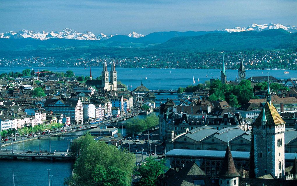 Stadsbeeld van de Zwitserse stad Zürich. beeld zurichhotels.us