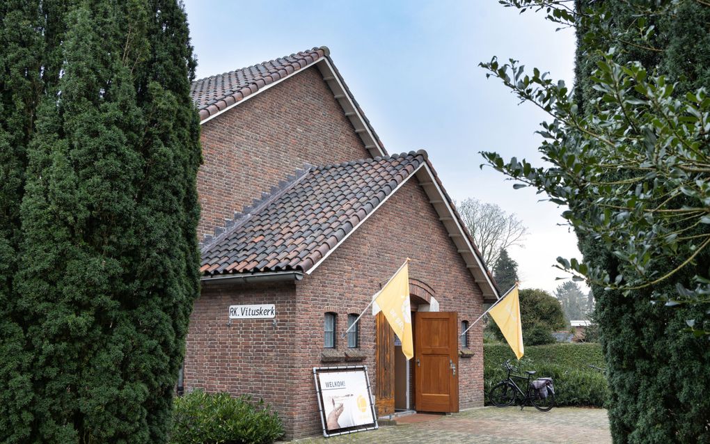 Vituskerk in Huizen. Dit gebouw zal gesloopt worden. beeld RD, Anton Dommerholt