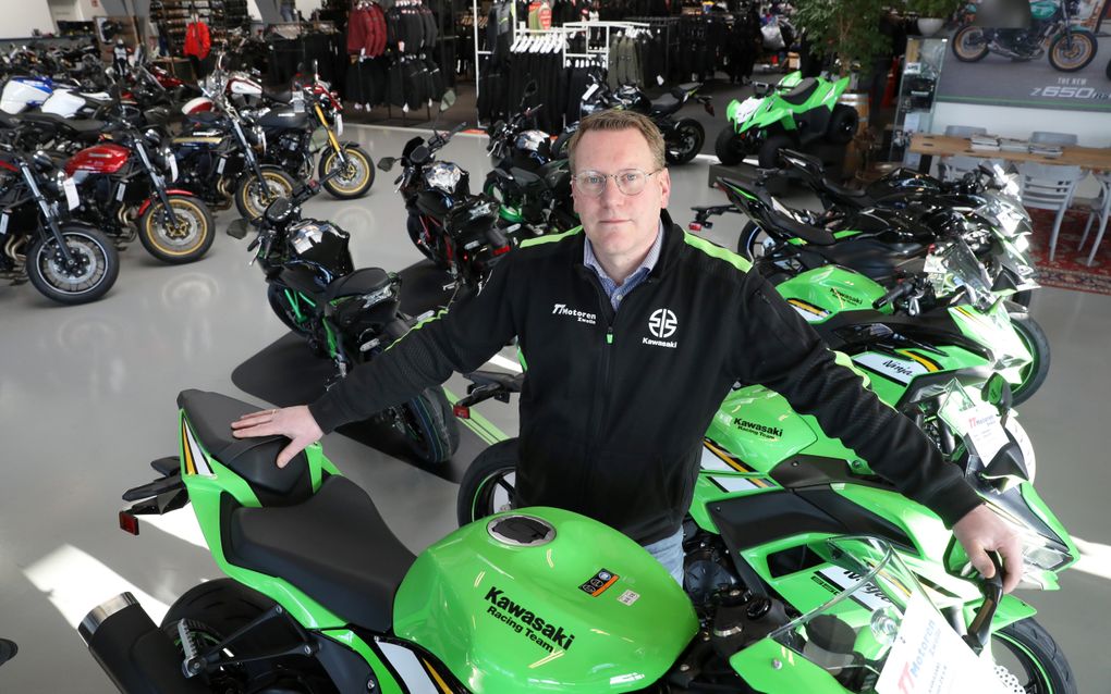 Eilert van Berkum is directeur-eigenaar van TT Motoren in Zwolle. In zijn zaak staan 130 nieuwe en gebruikte motoren. beeld VidiPhoto