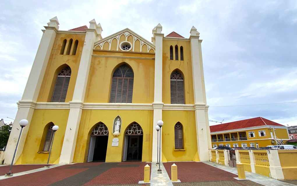 De kathedraal van Pietermaai is de hoofdkerk van het bisdom Willemstad. beeld Marius Bremmer