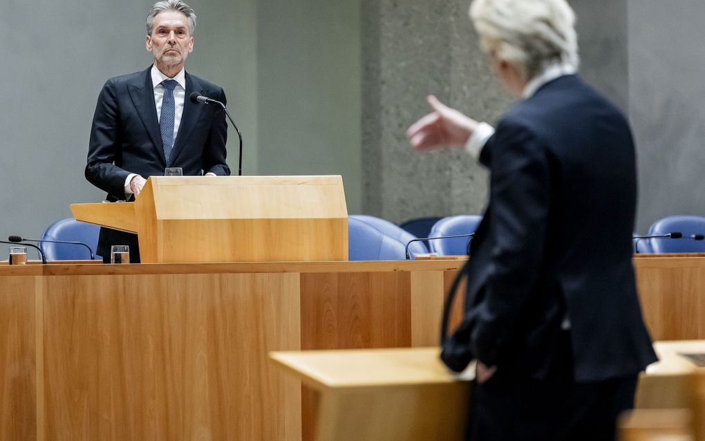 PVV-leider Geert Wilders in debat met premier Dick Schoof. beeld ANP, Remko de Waal