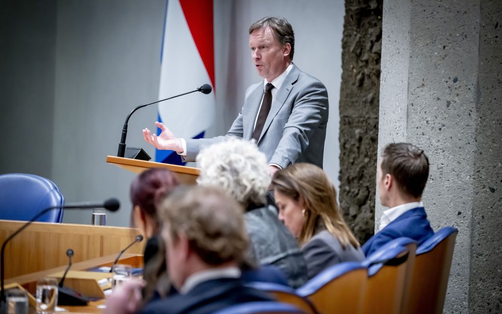 Diederik van Dijk van de SGP tijdens een debat in de Tweede Kamer over het wetsvoorstel om conversietherapie te verbieden. beeld ANP, Robin Utrecht 