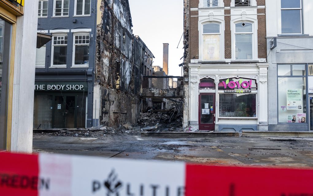 In het historische centrum van Arnhem woedde deze week een hevige brand. Meerdere panden zijn verloren gegaan, met verschillende winkels en tientallen bovenliggende woningen. beeld ANP, Jeroen Jumelet