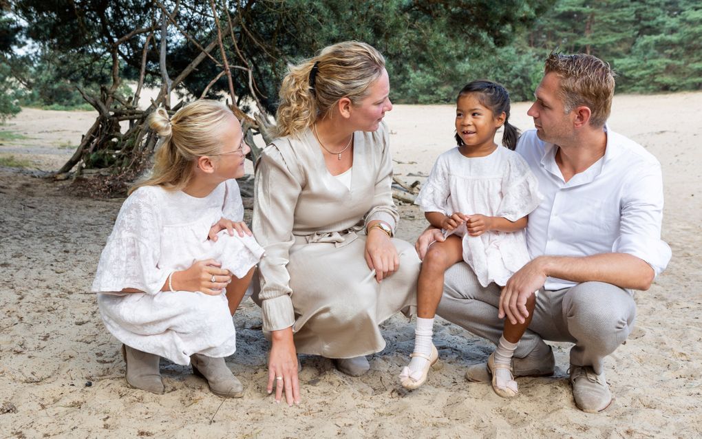 Van links naar rechts: Rebecca, Jacolien, Loïs en Casper van Ekeris. beeld familie Van Ekeris