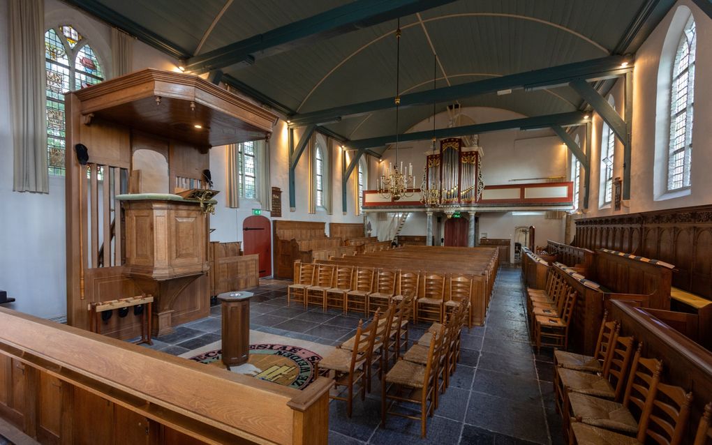 Interieur van de Grote Kerk in Linschoten. beeld Martin Droog 