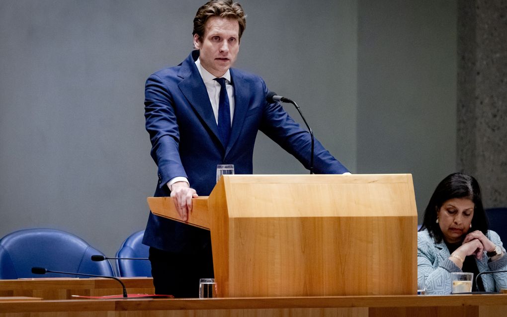 Vincent Karremans, staatssecretaris Jeugd, Preventie en Sport,  tijdens een debat in de Tweede Kamer over het onderzoek naar de pleegzorg van een mishandeld meisje in Vlaardingen. ANP Ramon van Flymen