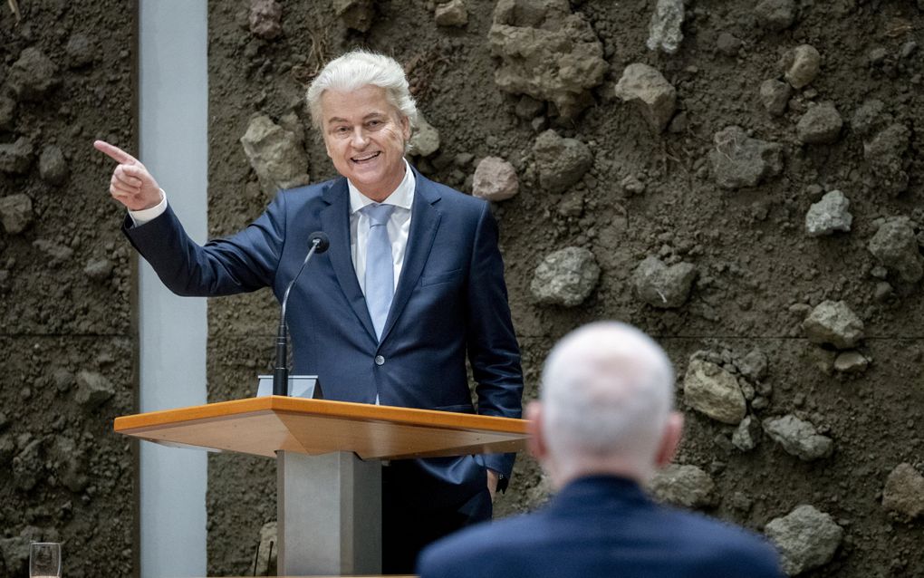 Geert Wilders (PVV) en Frans Timmermans (GroenLinks-PvdA) tijdens een debat in de Tweede Kamer. beeld ANP, Robin van Lonkhuijsen