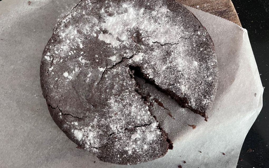 Brownietaartje met bonen. beeld RD