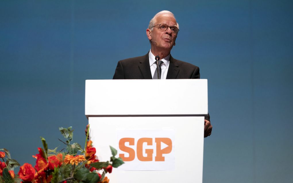SGP-partijvoorzitter Dick van Meeuwen. beeld ANP, Jeroen Jumelet