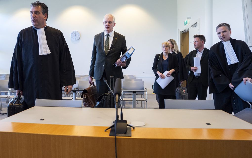 Voorman Hugo Bos van Civitas Christiana (tweede van links) onlangs in de rechtbank in Utrecht. beeld ANP, Jeroen Jumelet