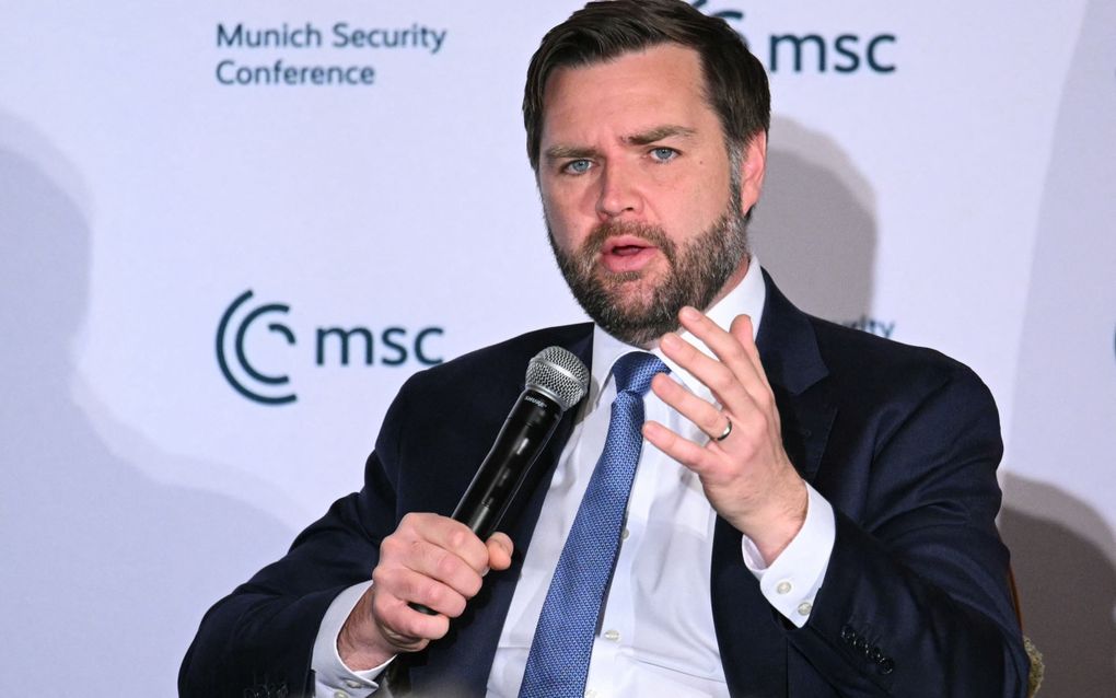 Amerikaanse vicepresident J.D. Vance: Ik vind het volkomen absurd om te denken dat je ooit een stevige wig tussen de Verenigde Staten en Europa zou kunnen drijven. beeld AFP, Mandel Ngan