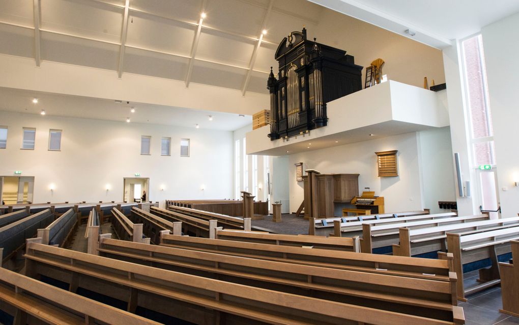 Interieur van De Fontein, het kerkgebouw van de hhg in Kesteren. beeld RD, Anton Dommerholt