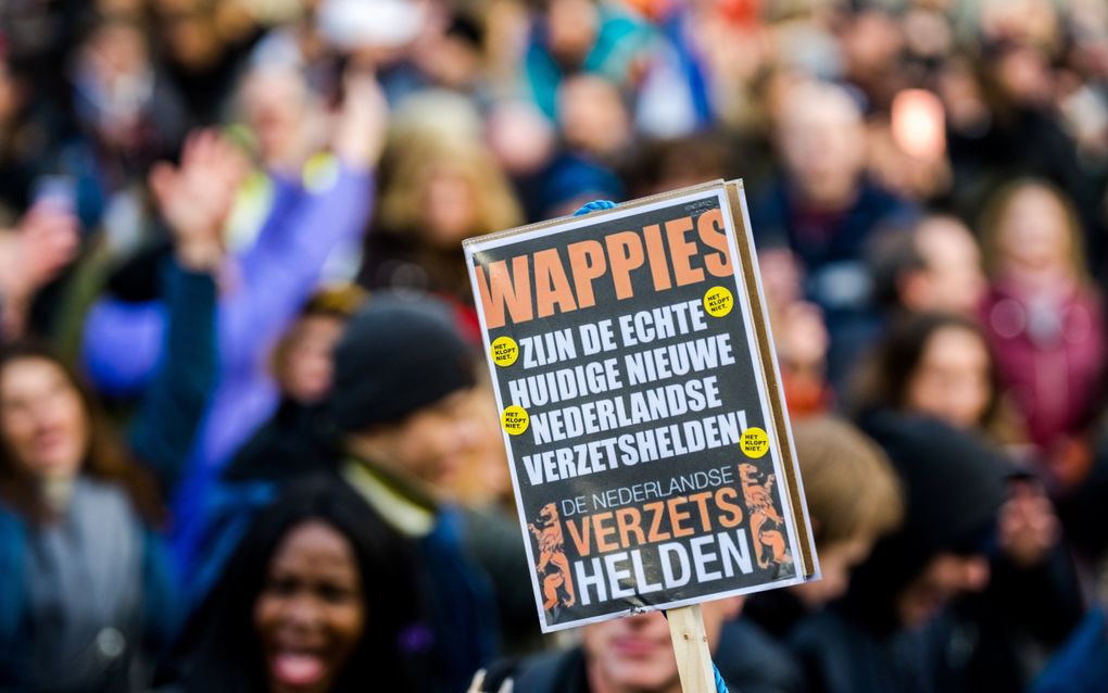 Demonstranten tijdens een protestactie in 2022 tegen de coronamaatregelen van de overheid. beeld ANP, Marco de Swart