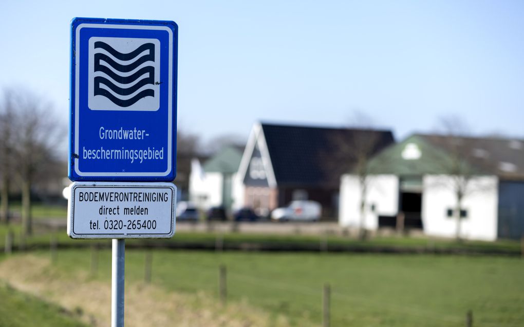 Bord bij waterwingebied Harderbroek van Vitens in Biddinghuizen. beeld ANP