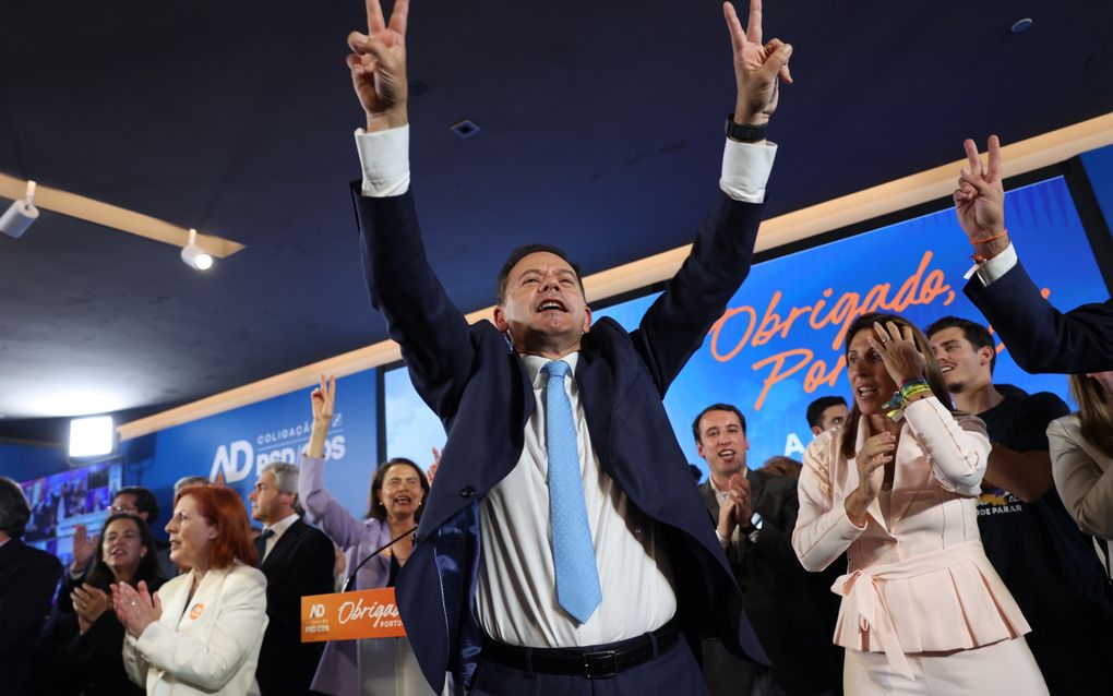 Leider van de Democratische Alliantie (AD) Luís Montenegro heeft de Portugese presidentsverkiezingen van zondag gewonnen. beeld EPA, Miguel A. Lopes