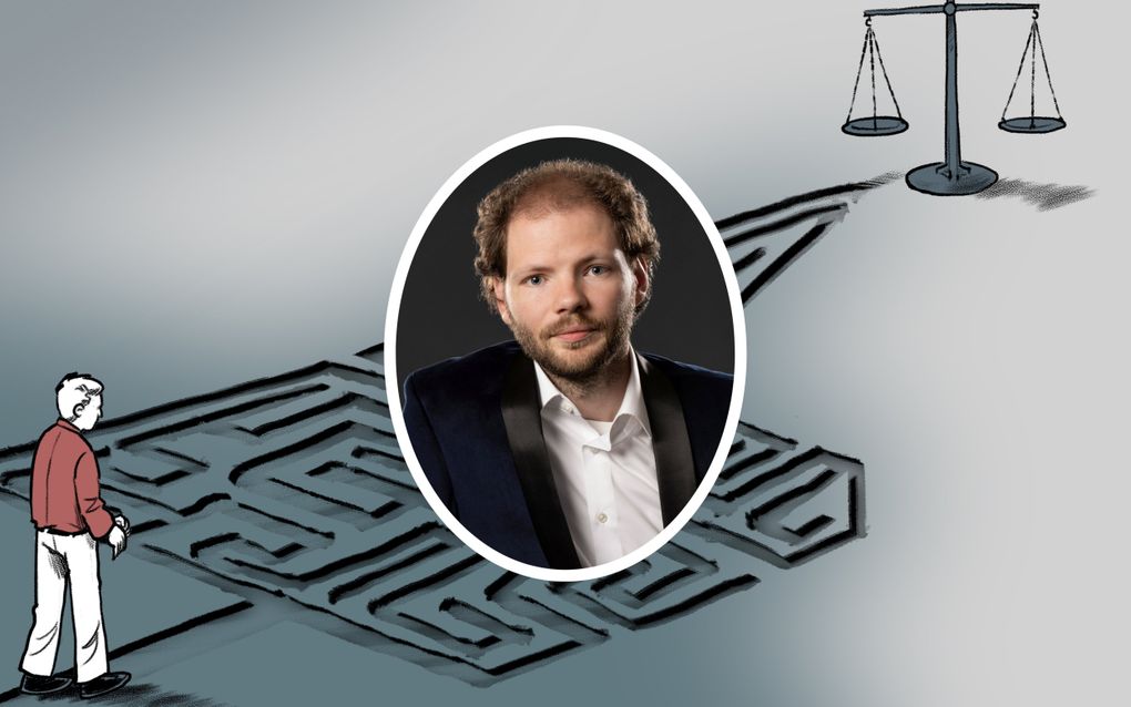 De weg naar gerechtigheid in een zaak tegen een ambtsdrager kan voelen als een doolhof, door verschillen van inzicht over het kerkrecht en de kerkorde. Foto Egbert Juffer. beeld Toby Long; illustratie RD, Daan van Oostenbrugge
