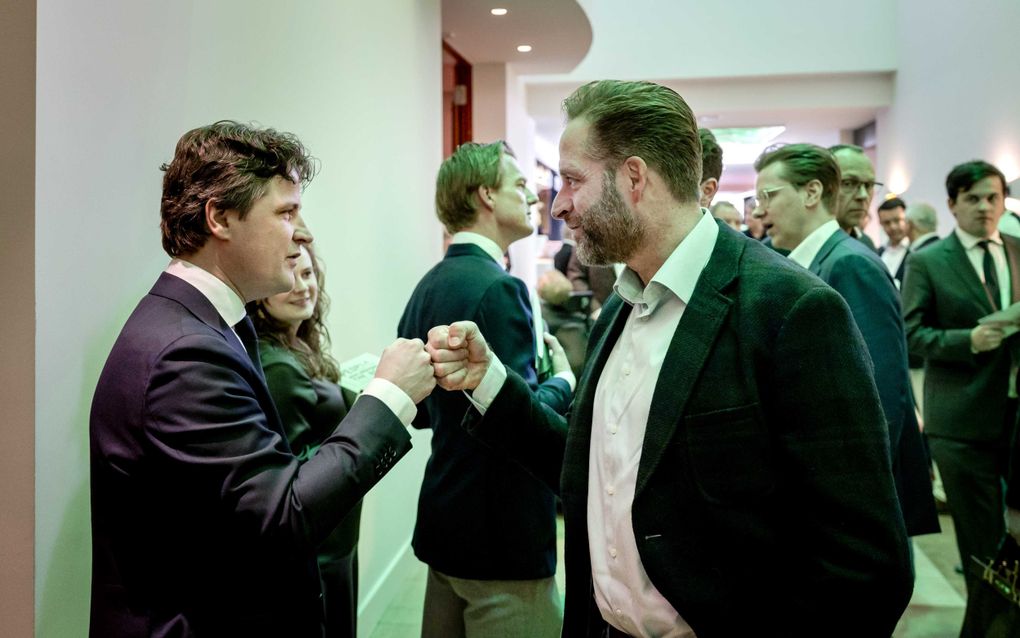 Henri Bontenbal en Hugo de Jonge tijdens het partijcongres van het CDA. beeld ANP, REMKO DE WAAL