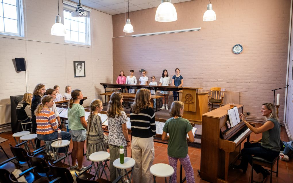 Jubilerende Roden Girl Choristers streven naar serene en stralende klank
