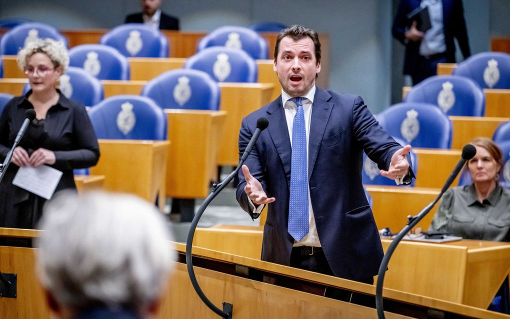  Thierry Baudet (FvD) tijdens het wekelijkse vragenuur in de Tweede Kamer. beeld ANP, Robin Utrecht 