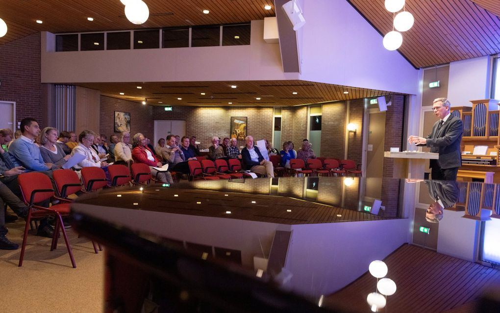 Ds. Vergunst: Een mens in rouw is als een gekneusde bloem