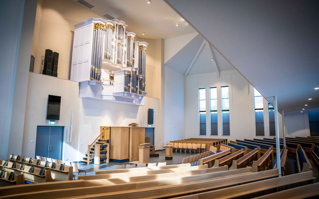 Interieur van de christelijke gereformeerde Beth-Elkerk in Sliedrecht. beeld Cees van der Wal