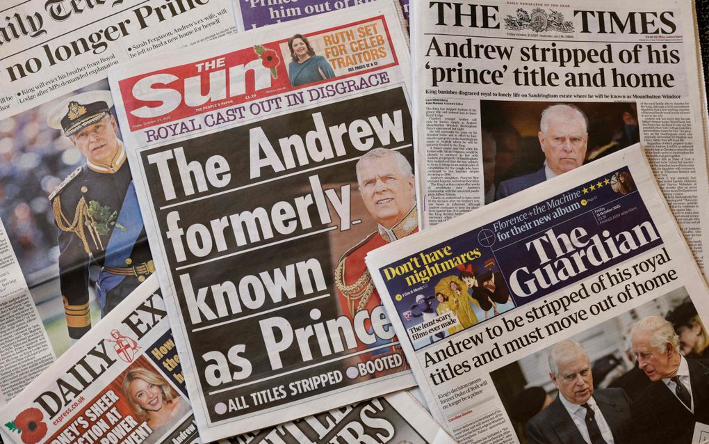 Voorpagina’s van kranten.