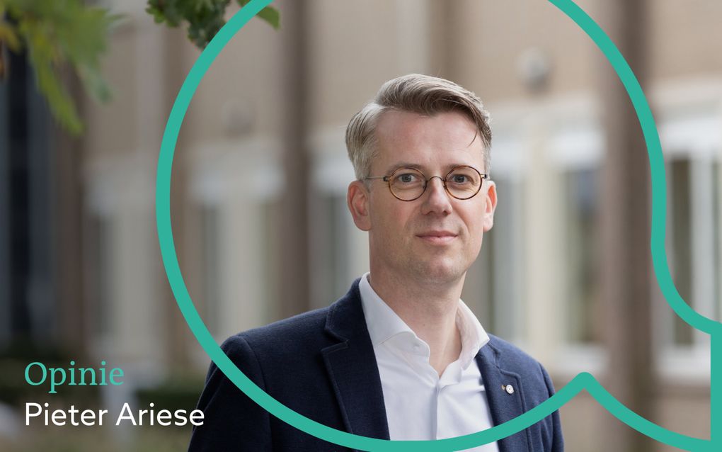 Vignet opinie, met een portretfoto van een man met een ronde bril, haar in een scheiding.