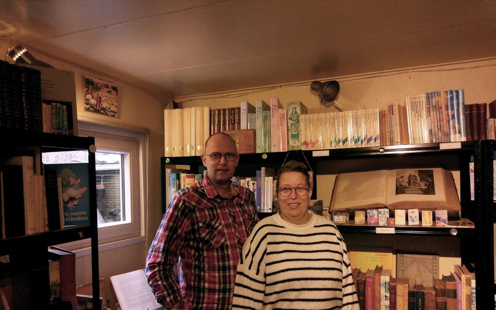 Het kinderbijbelmuseum is na vijftien jaar weer open: „We wilden de Bijbels weer in huis halen”