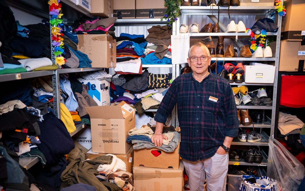 Pauluskerk biedt dakloze Rotterdammer brood, kleding en douche: „Niemand zou buiten hoeven te slapen
