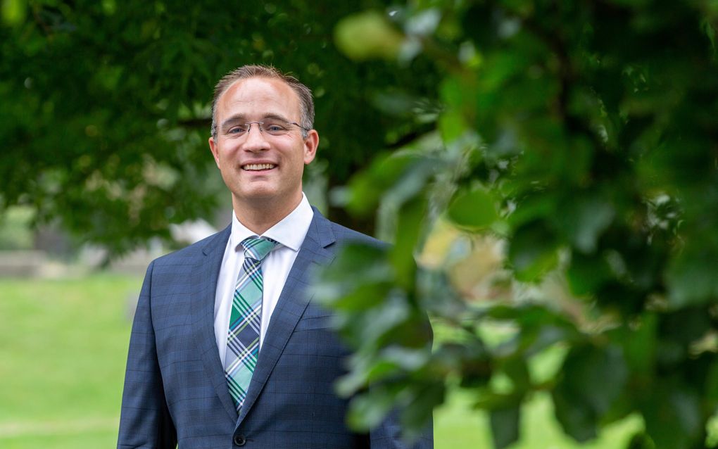 Ds. S.P. Roosendaal neemt beroep aan naar christelijke gereformeerde kerk Enschede-Oost