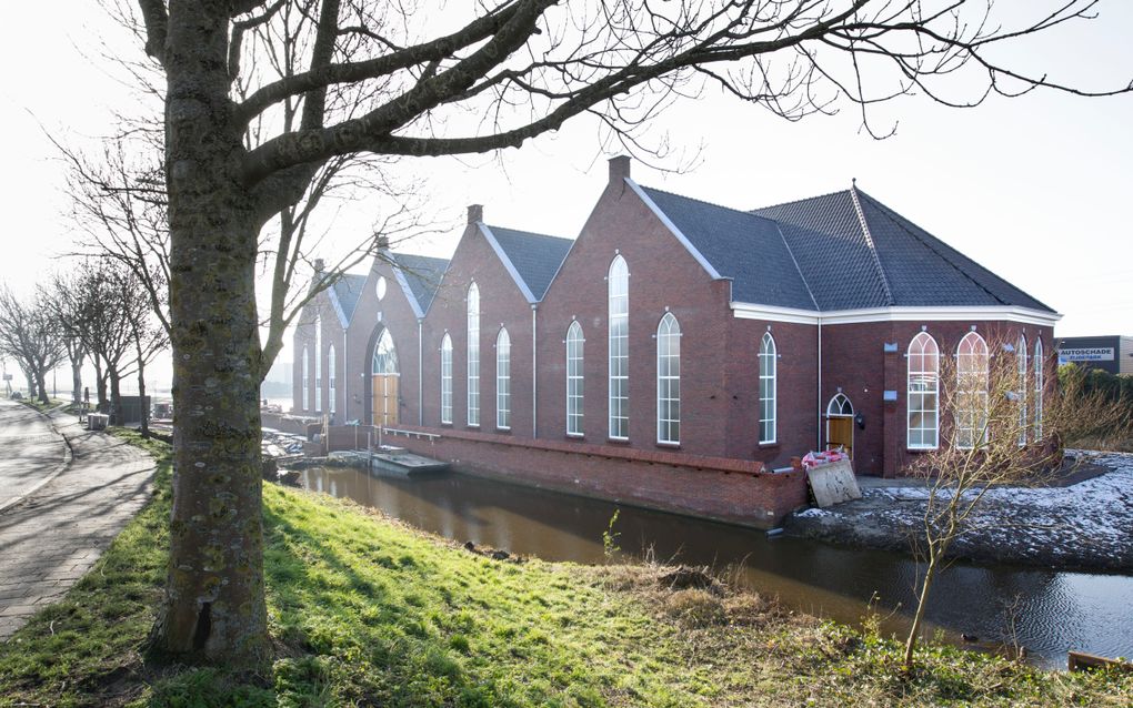 Tijdelijke tuchtmaatregel opgelegd aan predikant hersteld hervormde gemeente Ouderkerk aan den IJsse