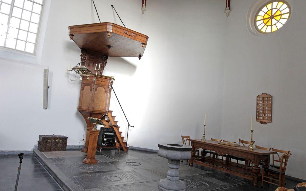 Ds. N.H. de Graaf neemt beroep aan naar hervormde gemeente Hoornaar