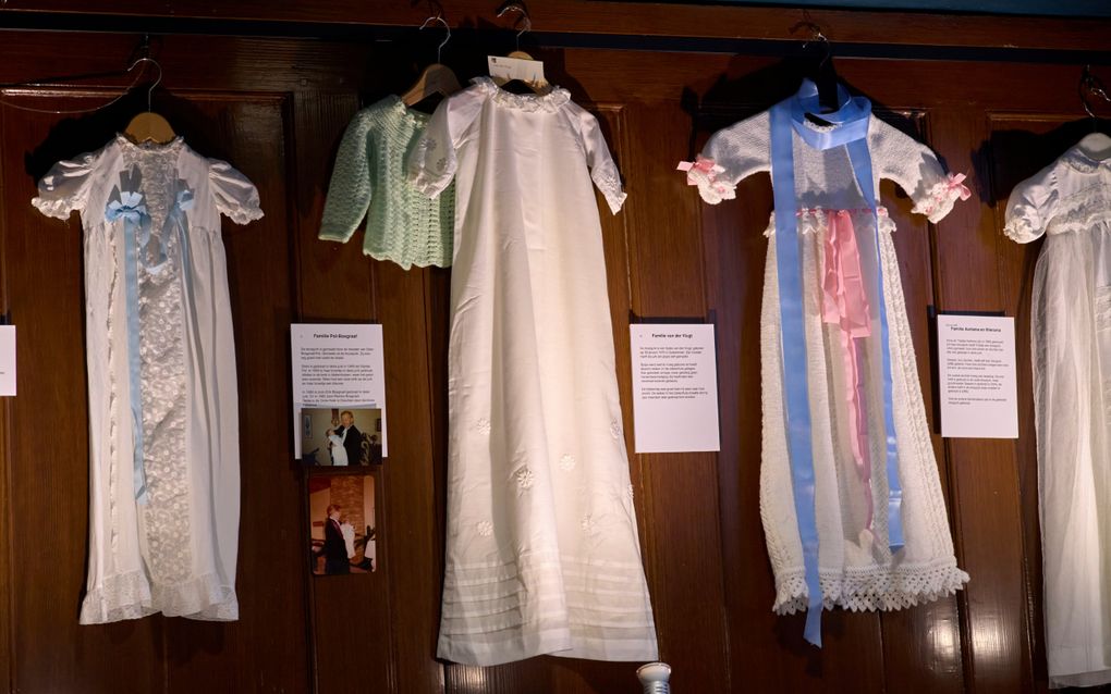 Een doopjurk van echte parachutestof