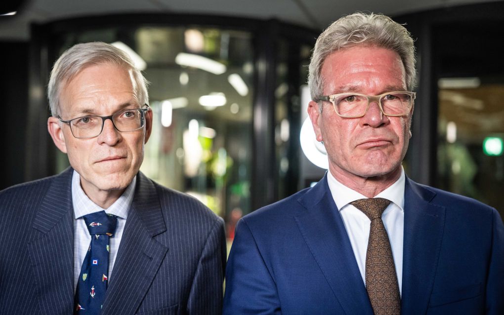 Informateurs Elbert Dijkgraaf en Richard van Zwol na afloop van de vervolggesprekken met de formerende partijen PVV, VVD, NSC en BBB. beeld ANP LAURENS VAN PUTTEN