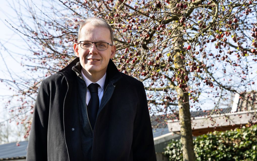 Ds. Bijl bevestigd als predikant hersteld hervormde gemeente Waddinxveen (Dorpstraat)