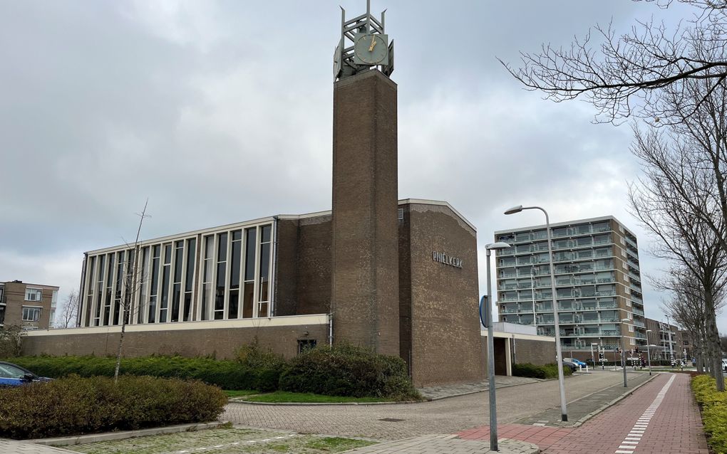 Hervormd Katwijk verkoopt Pniëlkerk, gereformeerde gemeente Apeldoorn renoveert kerk – en ander plaa