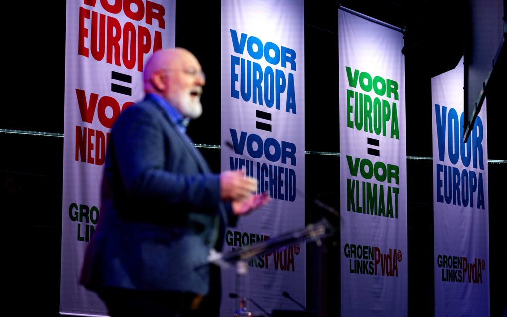 Frans Timmermans tijdens het gezamenlijke partijcongres van de PvdA en GroenLinks. Het congres stond in het teken van de Europese verkiezingen op zes juni. Ook wilden de besturen van GroenLinks en PvdA de onderlinge samenwerking nog verder versterken. ANP Ramon van Flymen