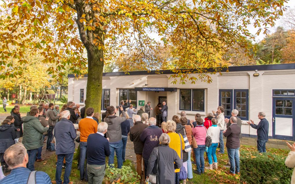 De opening van het nieuwe kantoor van Evangelie & Moslims in Voorthuizen, in november 2023. beeld Ruben Schipper Fotografie