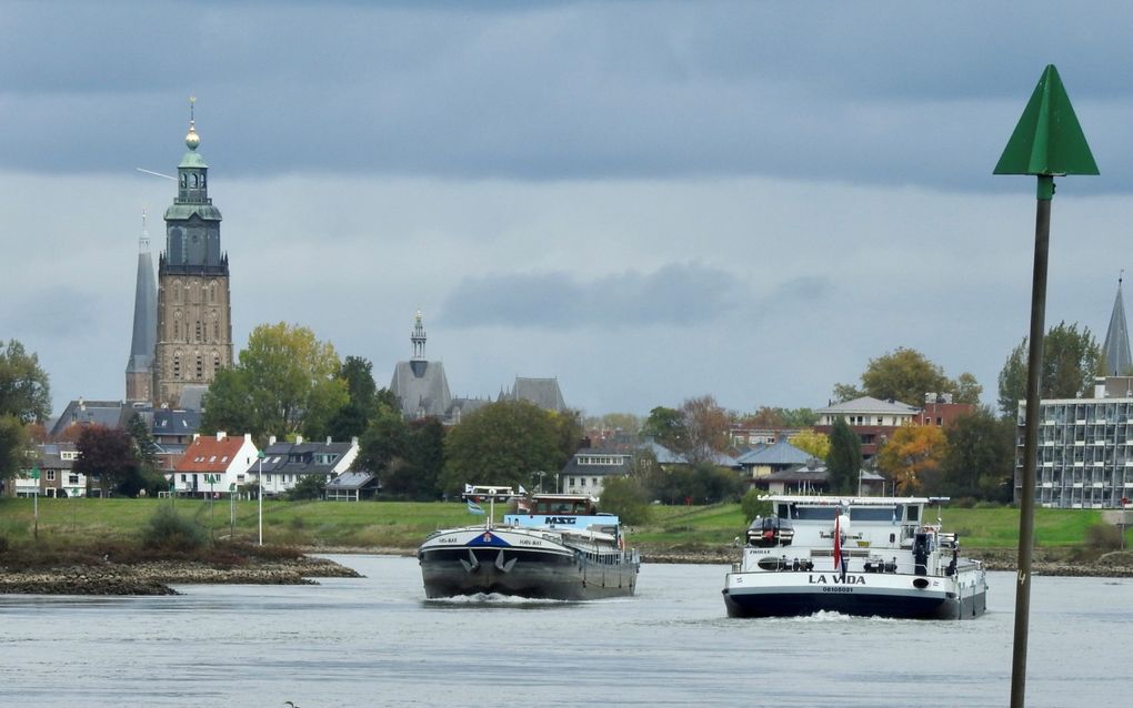 Altena schrikt van plannen voor rivierverbreding; Zutphen ziet juist kansen