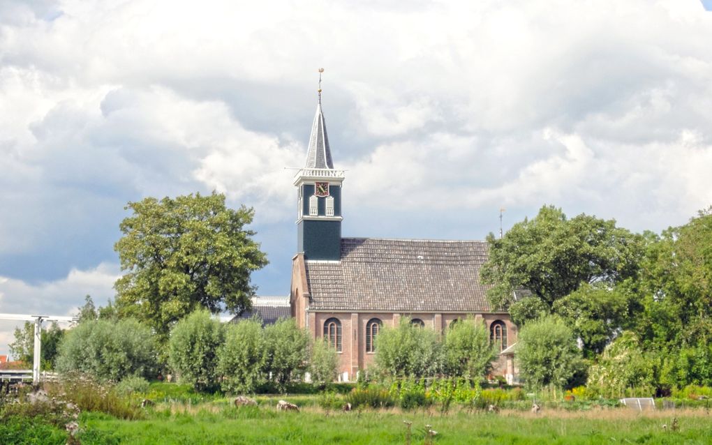 De Dorpskerk in Grootschermer. beeld Wikimedia, Frank Winkelmann