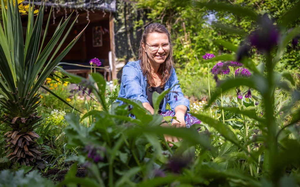 Ook onkruid is een waardevolle toevoeging aan de tuin van Marije Last