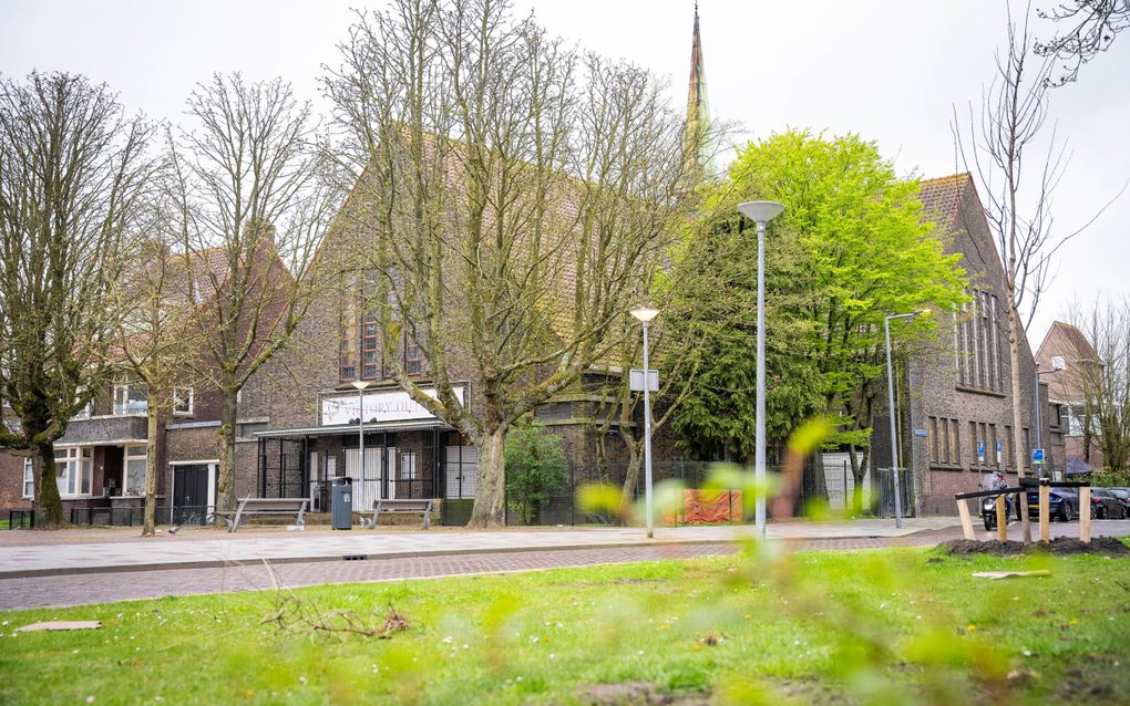 Het voormalige kerkgebouw van de gereformeerde gemeente Rotterdam-Zuid. beeld Cees van der Wal