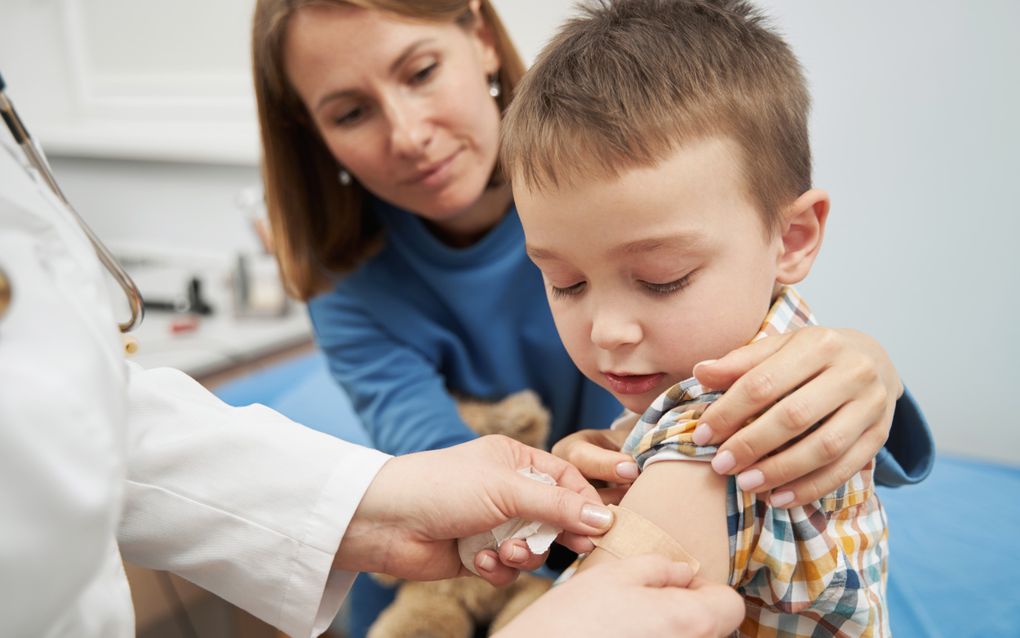 De vaccinatiegraad is gedaald. Deze week werd bekend dat mede daardoor het aantal kinkhoestgevallen het hoogste is in tien jaar. beeld iStock